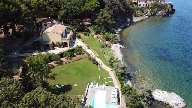 Villa Le Sprizze A Bordo Del Mare - Goelba Marciana Marina  Esterno foto