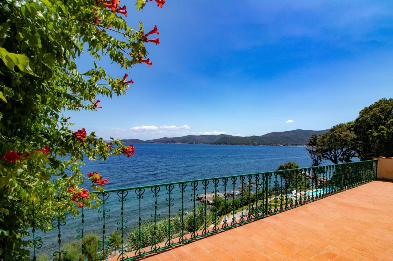 Villa Le Sprizze A Bordo Del Mare - Goelba Marciana Marina  Esterno foto