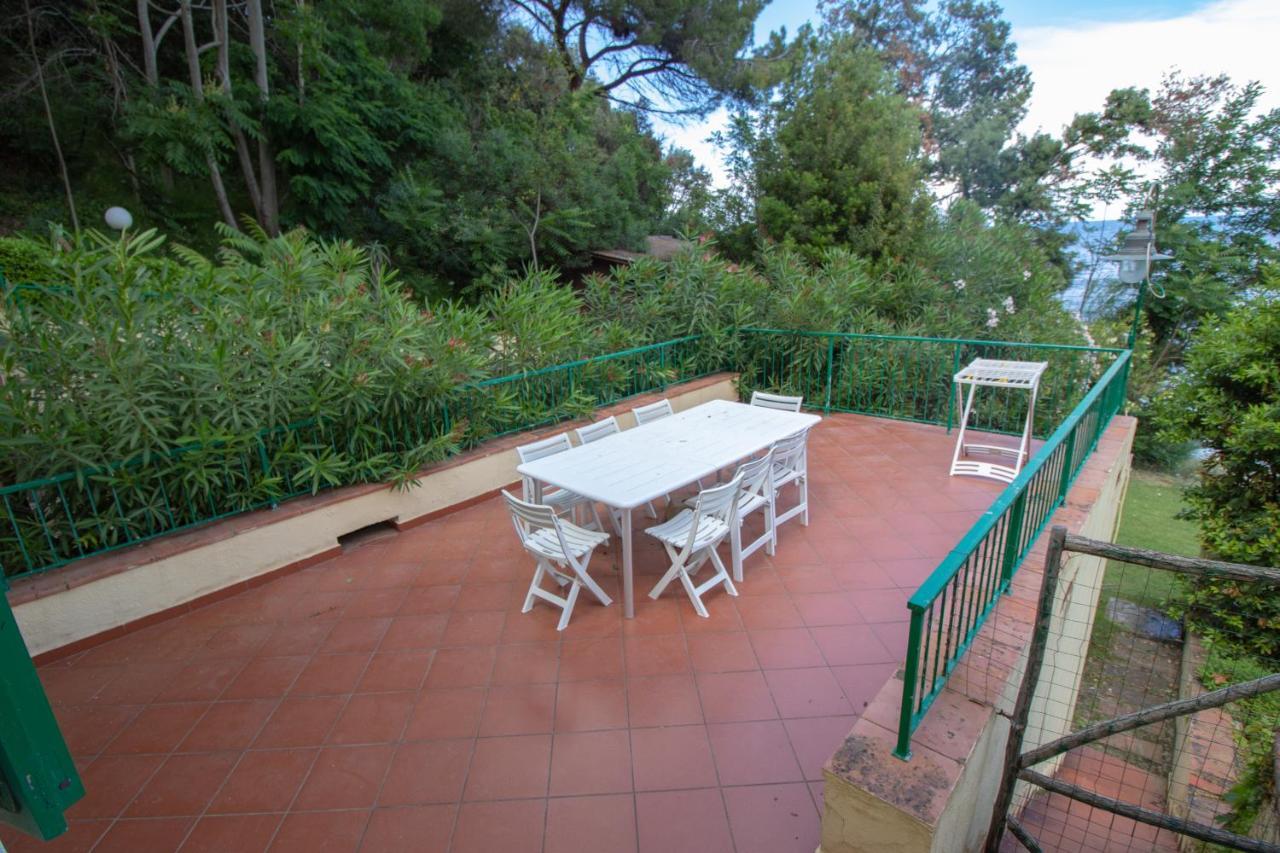 Villa Le Sprizze A Bordo Del Mare - Goelba Marciana Marina  Esterno foto