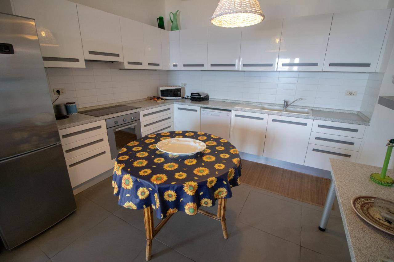Villa Le Sprizze A Bordo Del Mare - Goelba Marciana Marina  Esterno foto